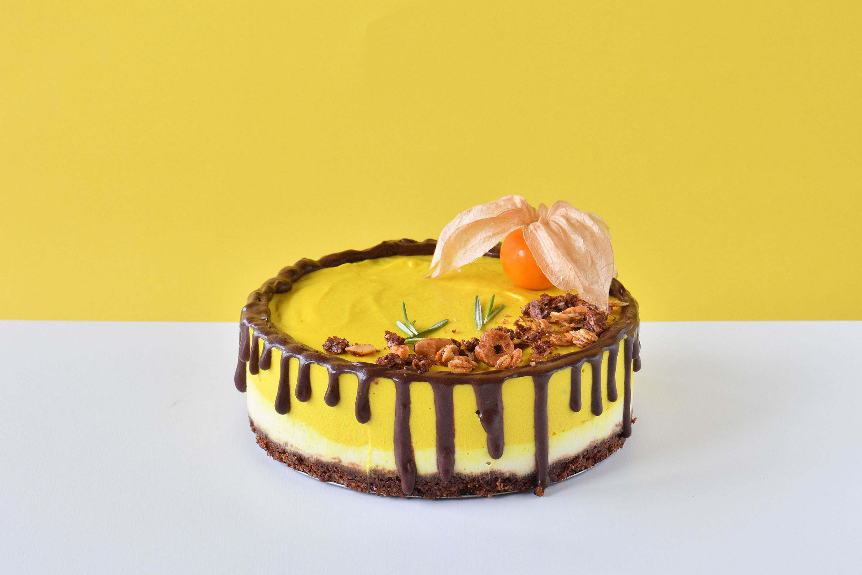 ターメリックチョコレートケーキ