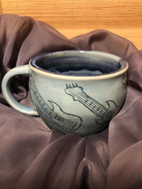 etched guitars mug