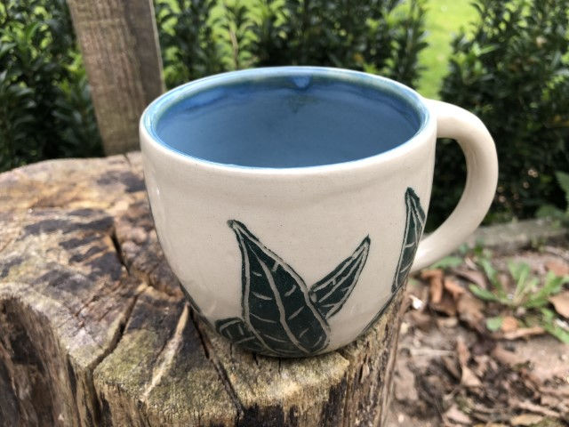 Thumbnail: sgraffito leaves mug