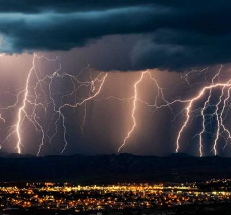 ¡Impresionante! Captaron tormenta eléctrica desde el espacio 🎦