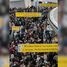 Agentes migratorios armados se presentaron en algunas de las terminales más concurridas de Estados Unidos para dar apoyo al personal de la Administración de Seguridad en el Transporte, durante el cierre parcial del gobierno que ha afectado vuelos en todo el país. A diferencia de las redadas, los uniformados llevaban el rostro descubierto. Imagen del aeropuerto John F. Kennedy, en Nueva York. Foto Ap