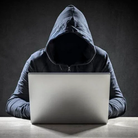 Hackers novatos eligen pymes como campo de prueba por su escasa ciberprotección según experto de Panda