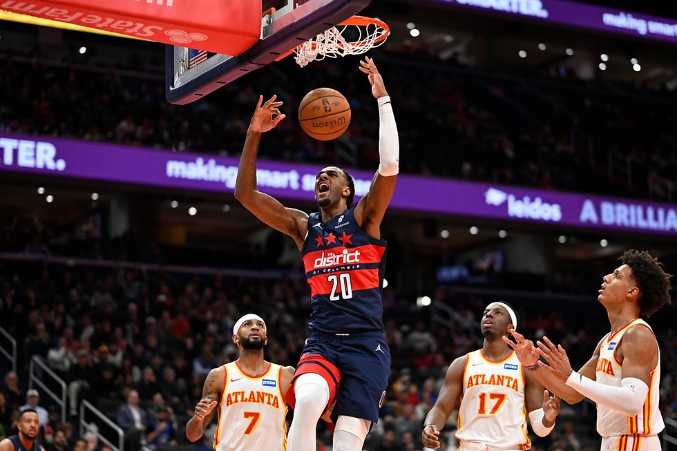 Alex Sarr también fue clave en el histórico triunfo al sumar 27 puntos con once rebotes. Foto Ap