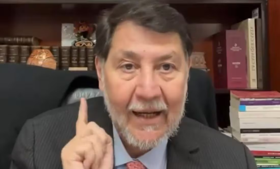 Gerardo Fernández Noroña, presidente del Senado de la República, habla sobre el aplazamiento de la reforma contra el nepotismo y reelección. Foto: Captura de pantalla
