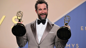El actor estadunidense Noah Wyle posa en la sala de prensa tras ganar como Mejor Actor y Mejor Serie Dramática por The Pitt en los Emmy, en Los Ángeles, el 14 de septiembre de 2026. Foto: Afp