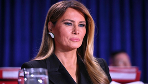 La Primera Dama de los Estados Unidos, Melania Trump, durante la cena de corresponsales de la Casa Blanca en el Washington Hilton en Washington, DC, el 25 de abril de 2026. Foto Afp