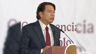 El secretario de Educación, Mario Delgado, durante la conferencia presidencial de esta mañana desde Palacio Nacional. Imagen tomada de la transmisión en vivo