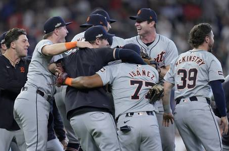 Detroit y Kansas City avanzan a la ronda divisional en la Americana