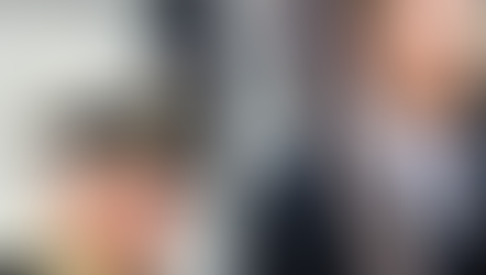 El rey Carlos de Gran Bretaña y el príncipe Harry, duque de Sussex, asisten al funeral de estado y entierro de la reina Isabel de Gran Bretaña, 2022. (REUTERS/Hannah McKay/Pool/File Photo).