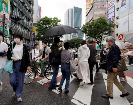 Dos potentes sismos golpean la costa de Japón