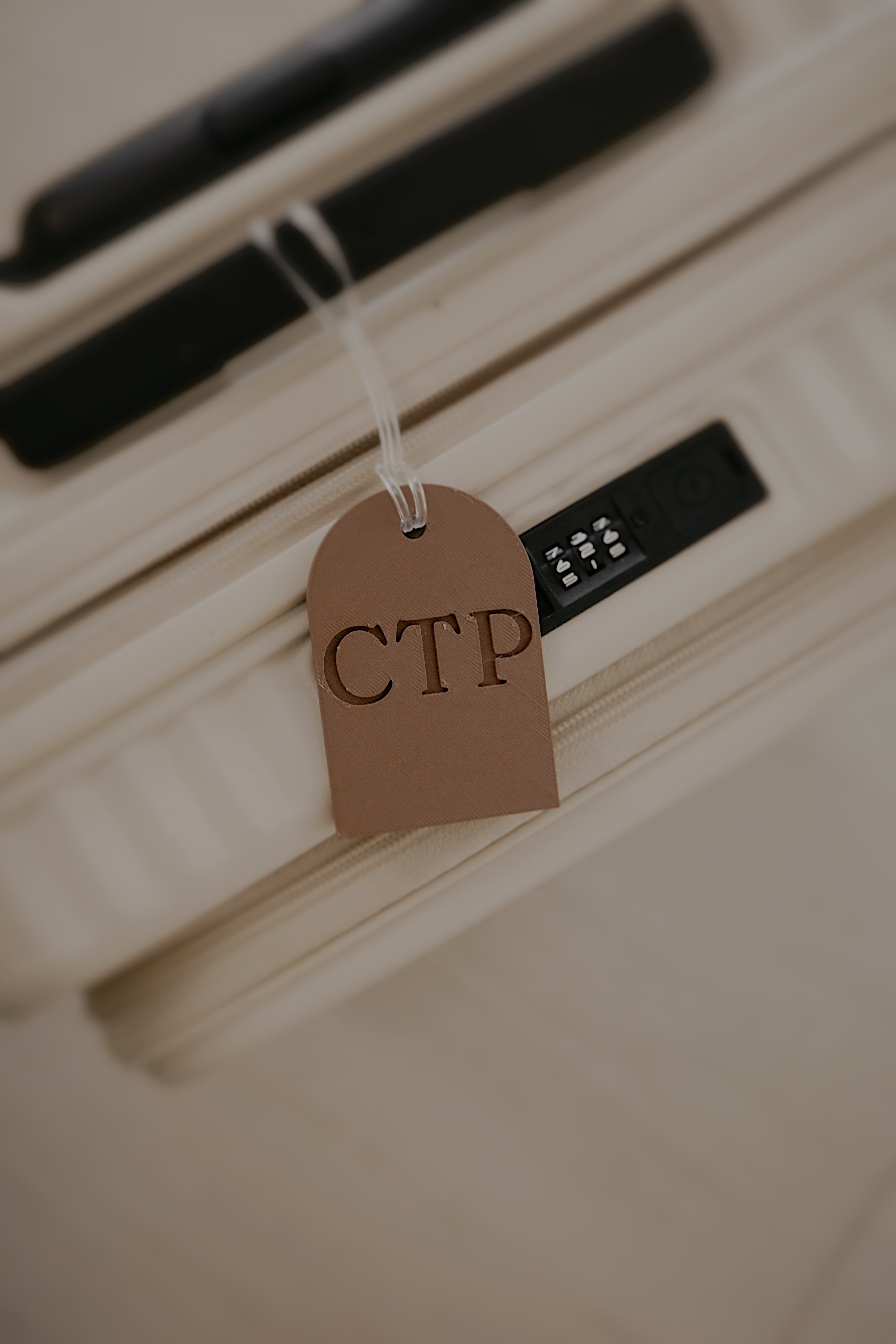 Minimalist Luggage Tag