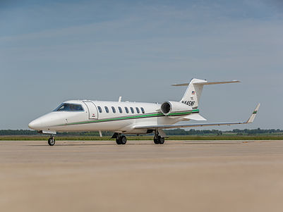 Learjet 45XR - N445WF-5.jpg