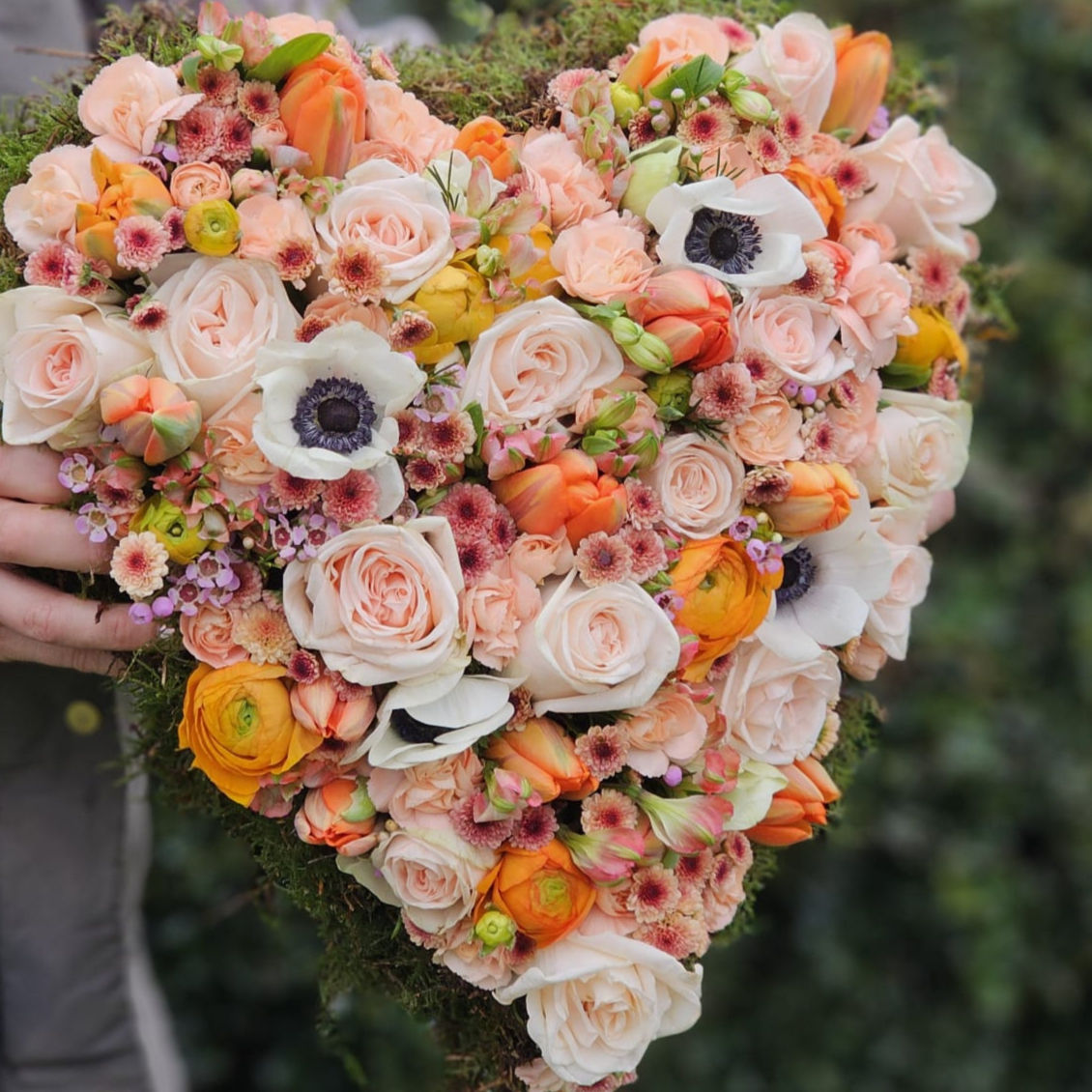 Loose Floral Closed Heart from Bud & Flower
