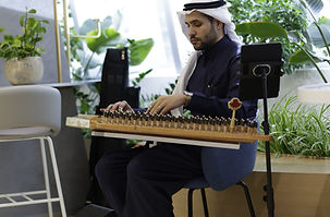 MUSIC & ENTERTAINMENT