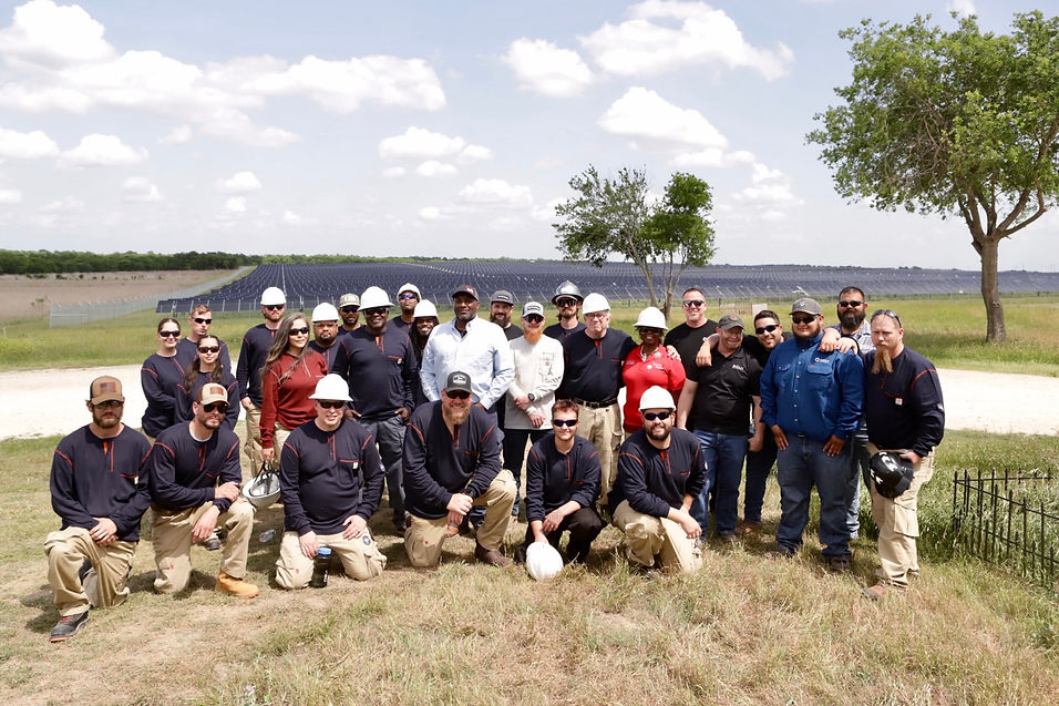 Future solar leaders in training at Orion 3, one of America’s largest utility-scale sites.