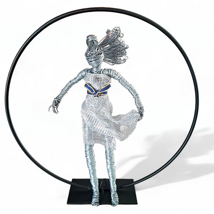 La gardienne du cercle H.27 cm x P. 6 cm x L. 25 cm.png