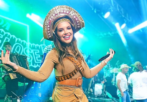 Referência no forró das antigas, cantora Lyane Santos é a nova vocalista da banda Forró Raio de Sol