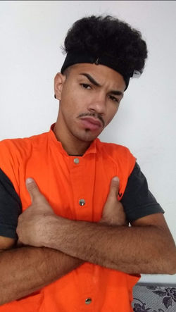 WhatsApp Image 2025-05-21 at 08.08_edited