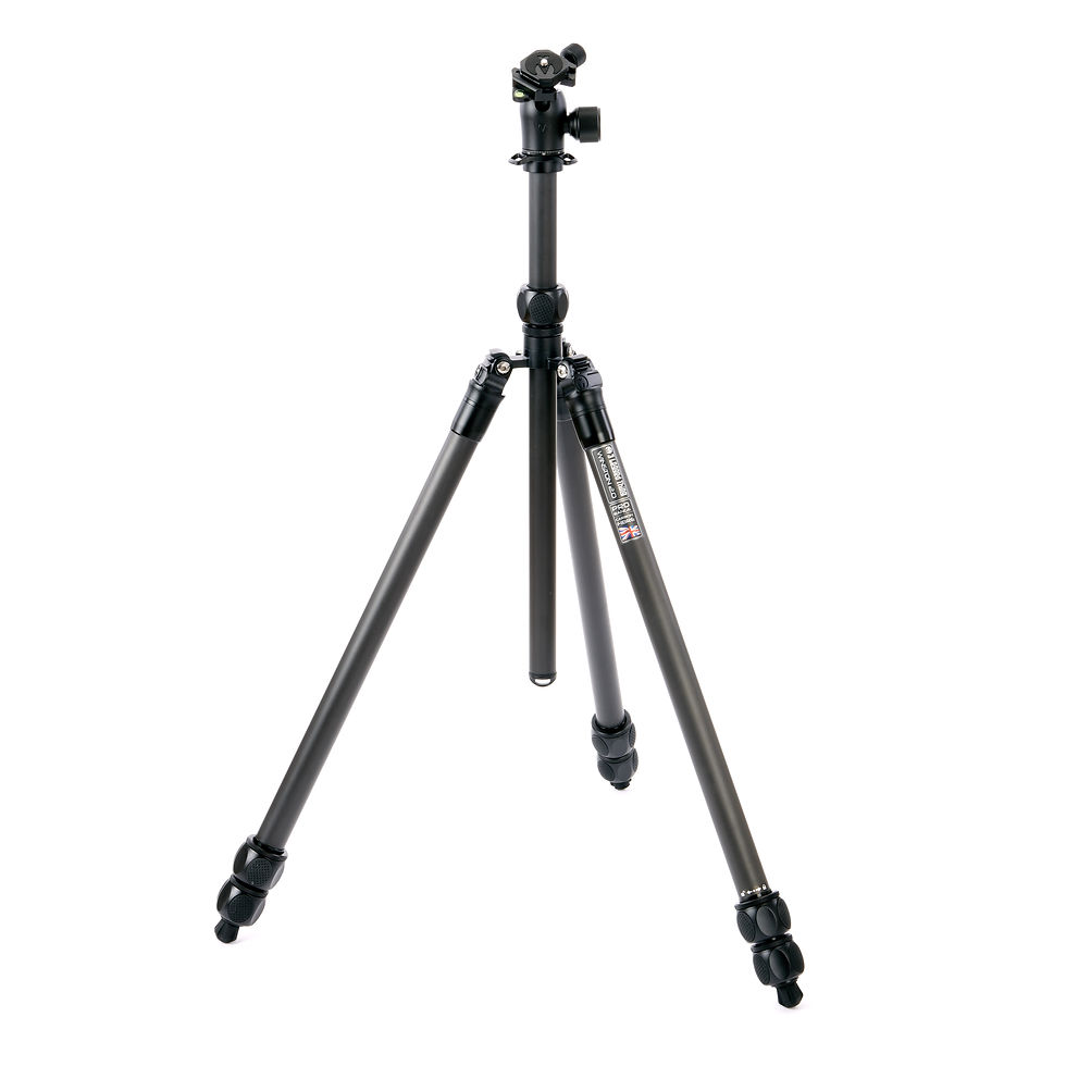 * Produktová fotografie stativu 3 Legged Thing Pro Winston 2.0 Darkness s kulovou hlavou AirHed Pro. Produktová recenze od fotografa Michala Stehlíka.