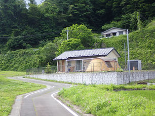 パドル屋の庭でキャンプ