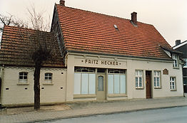 1942_3.jpg
