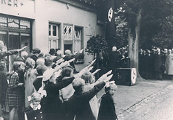 1942_1.jpg