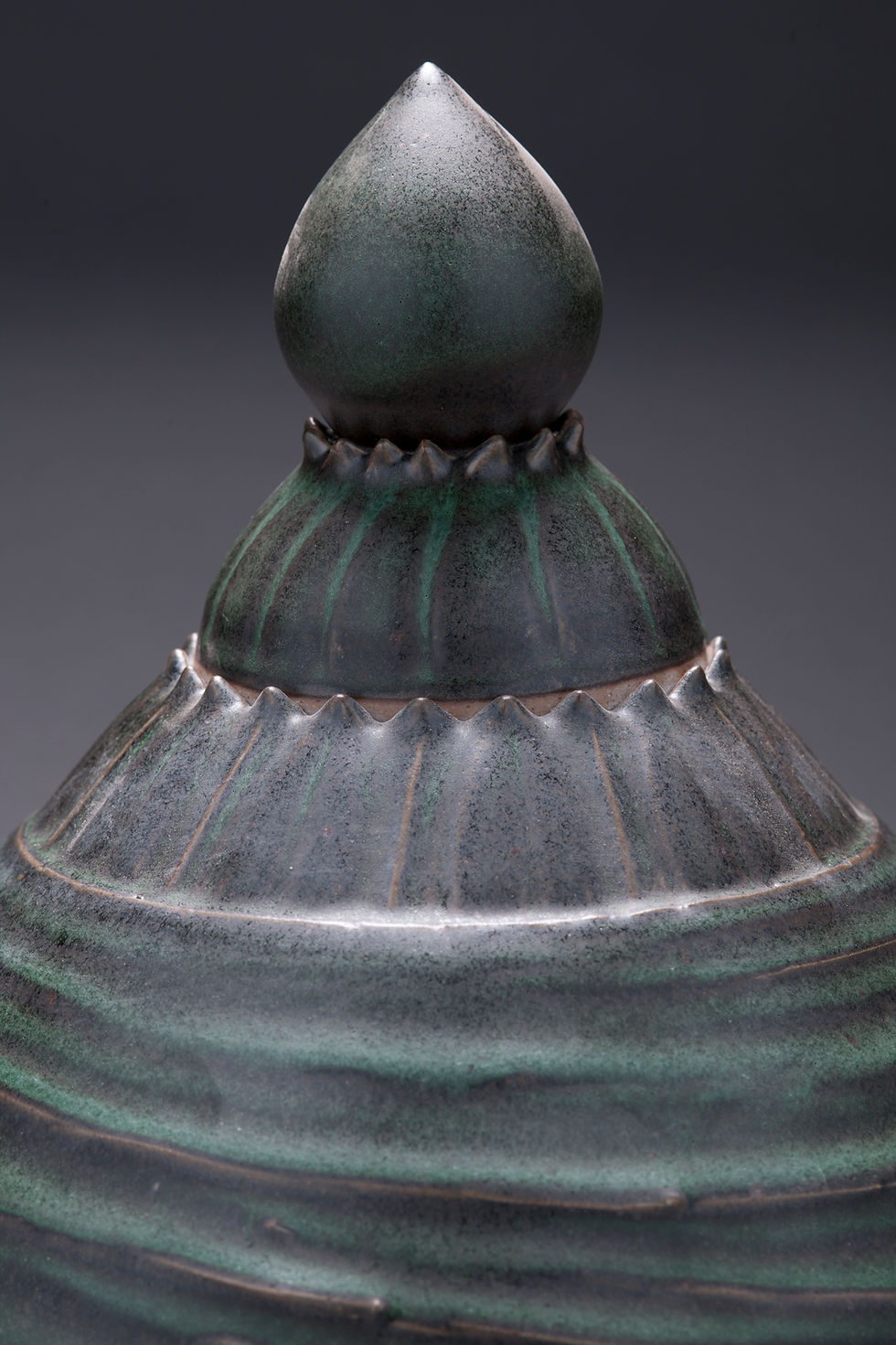 Green Stupa Lidded Vase/ detail
