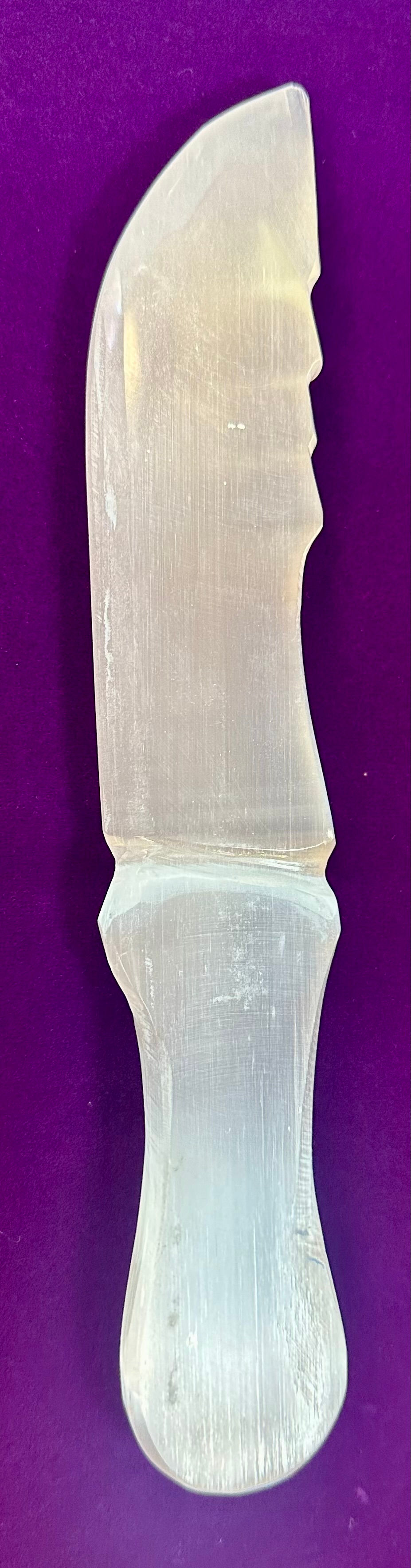 Thumbnail: Selenite Dagger