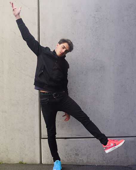 Pied en l'air.jpg