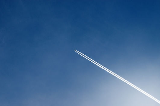Avion dans le ciel.jpg