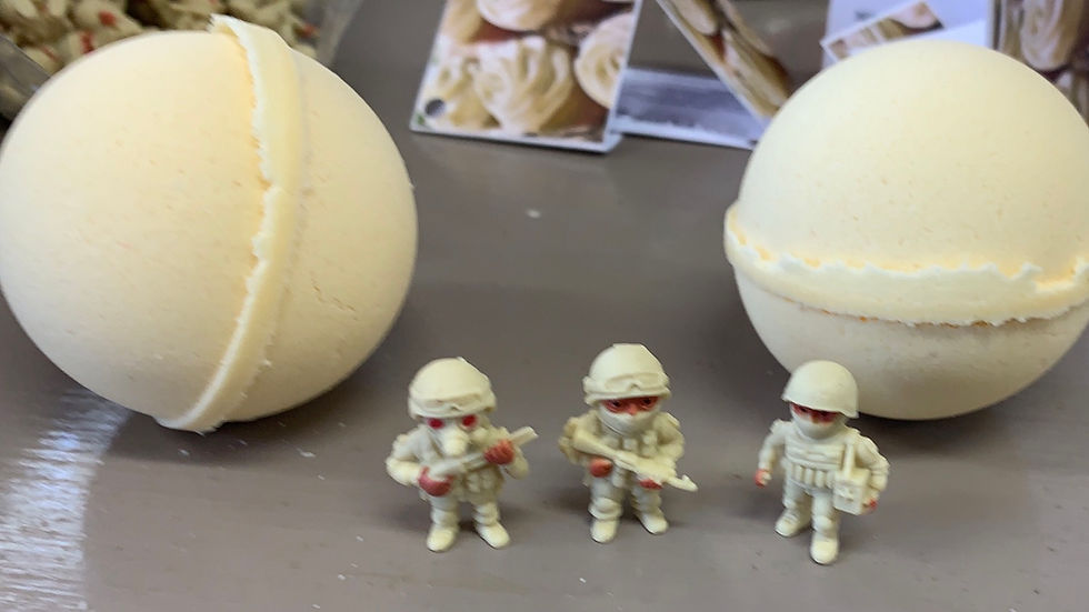 Thumbnail: American Heroes 6-pack Bath Bomb Gift Set