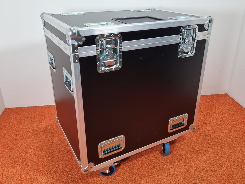 Dichte Flightcase 2*ADJ Focus Spot 7Z