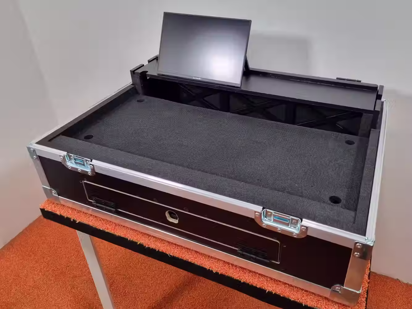 Flightcase ETC ION XE20 lighting console