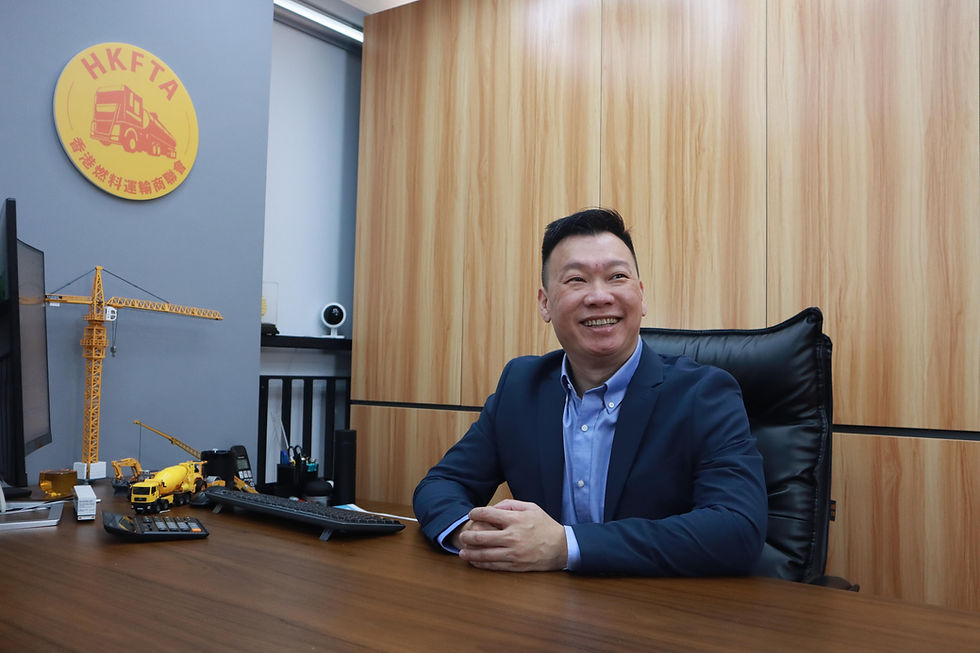 會長陳法龍呼籲政府盡快增加更多合規的危險品車輛停泊空間,為從業人員提供適當的停車位,降低經營風險。