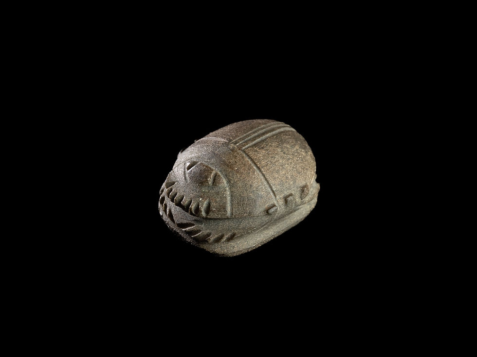 Miniature : Anepigraph  heart scarab