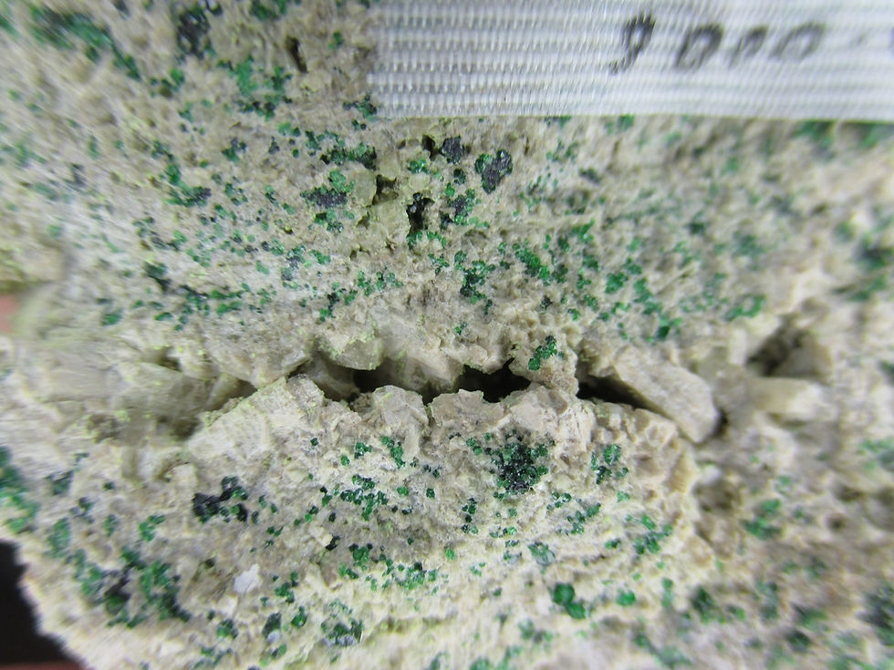 Miniature : Grenat grossulaire sur Diopside, Mine Orford-Nickel