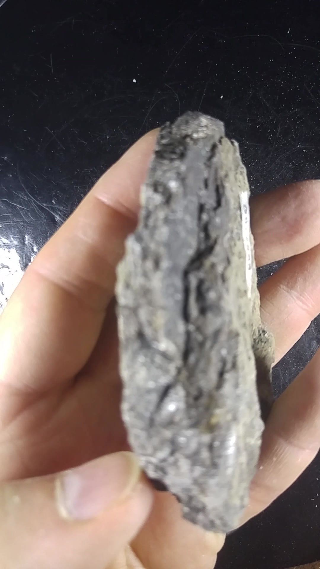 Quartz "diamant" (biterminé) sur matrice et Calcite, Cap-diamant, Quebec