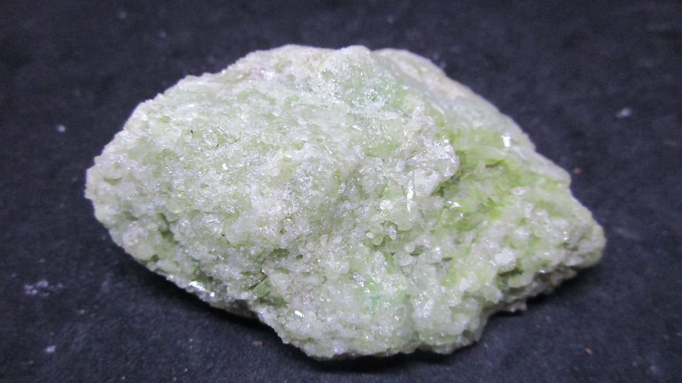 Miniature : Vesuvianite / mine Jeffrey / Asbestos