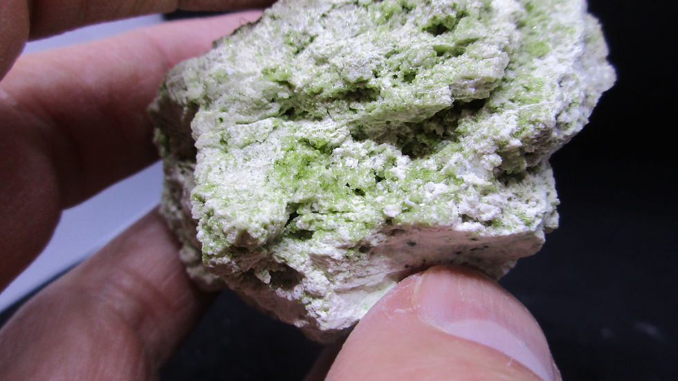 Miniature : Vesuvianite / mine Jeffrey / Asbestos