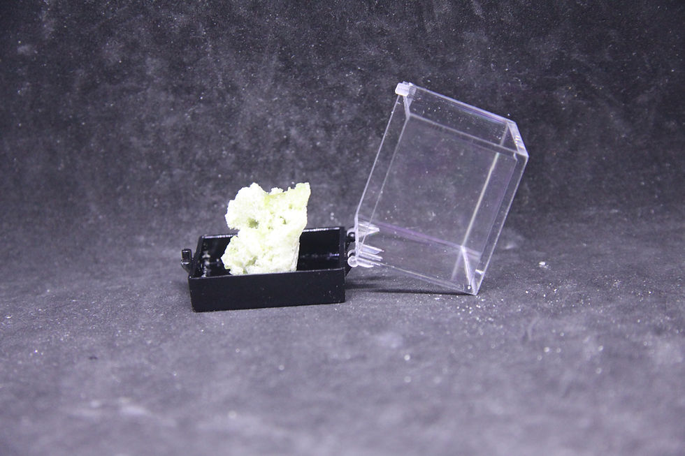 Miniature : Vesuvianite / mine Jeffrey / Asbestos