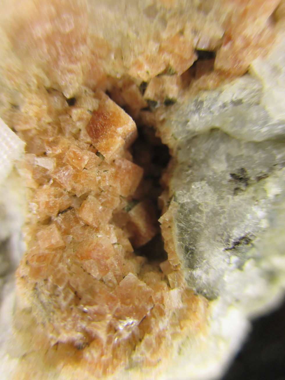 Miniature : Chabazite, Parrsboro, Nouvelle-Écosse