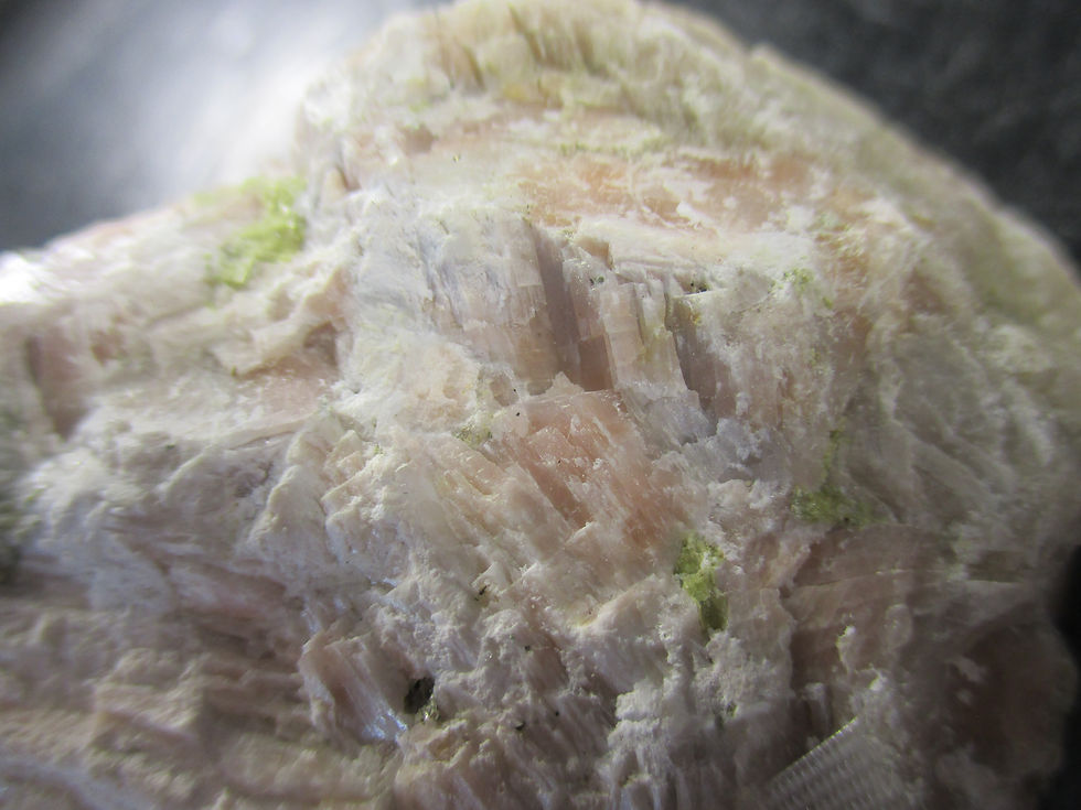 Miniature : Calcite et Diopside, Outaouais