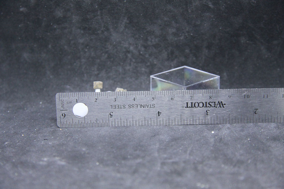 Miniature : Zircon, Mont-St-Hilaire (MSH)