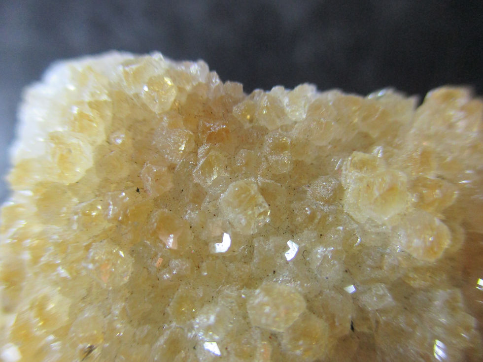 Miniature : Quartz (druze) citriné, Origine inconnue
