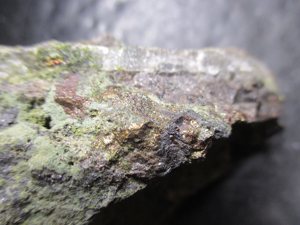 Miniature : Bornite, Carrière du rang 15, St-Pierre-de-Broughton, Québec