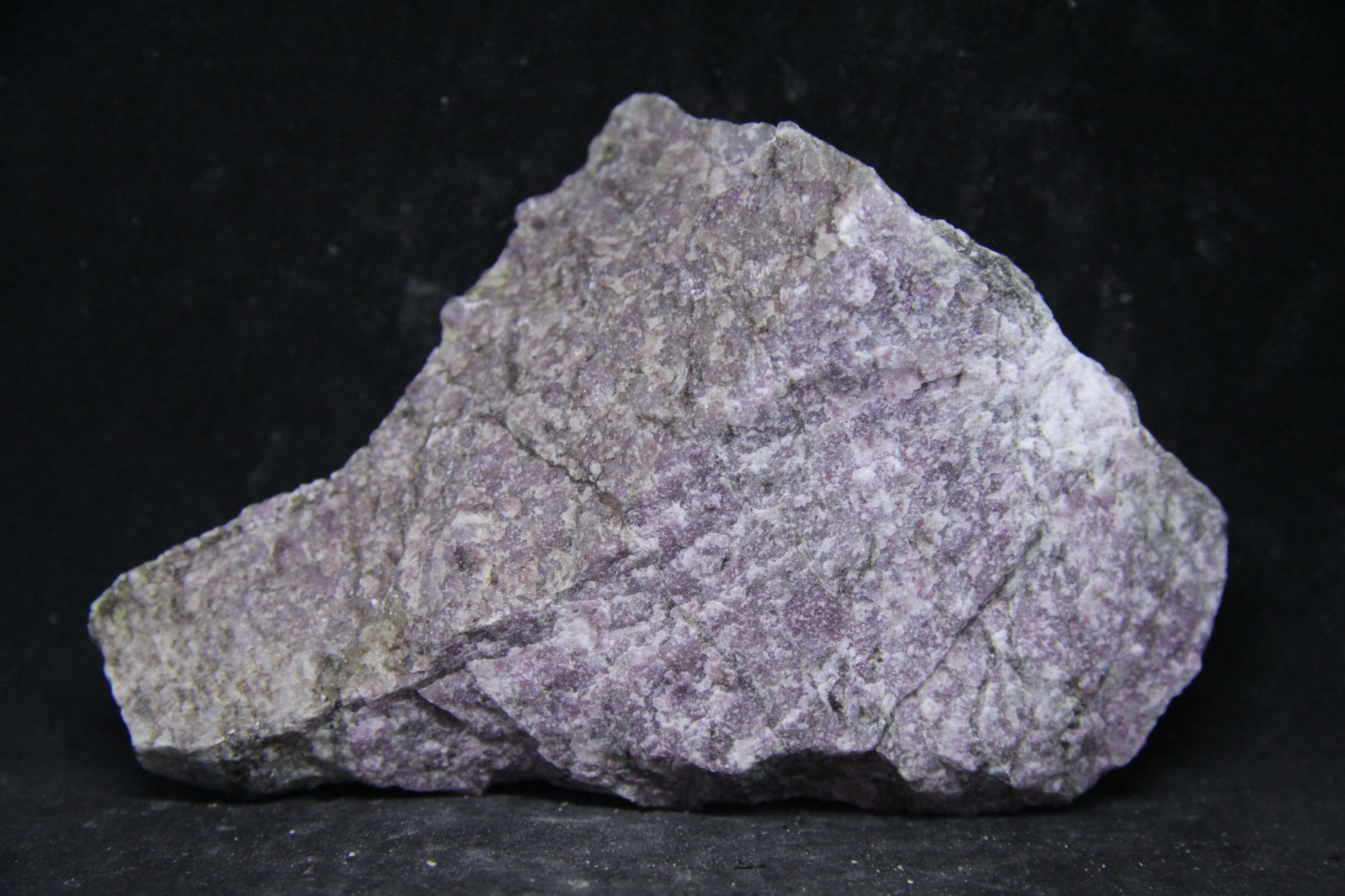 Dumortierite / Louvicourt