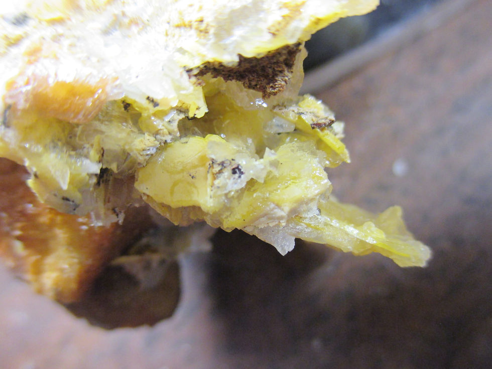 Miniature : Wulfénite, Touissite, Maroc