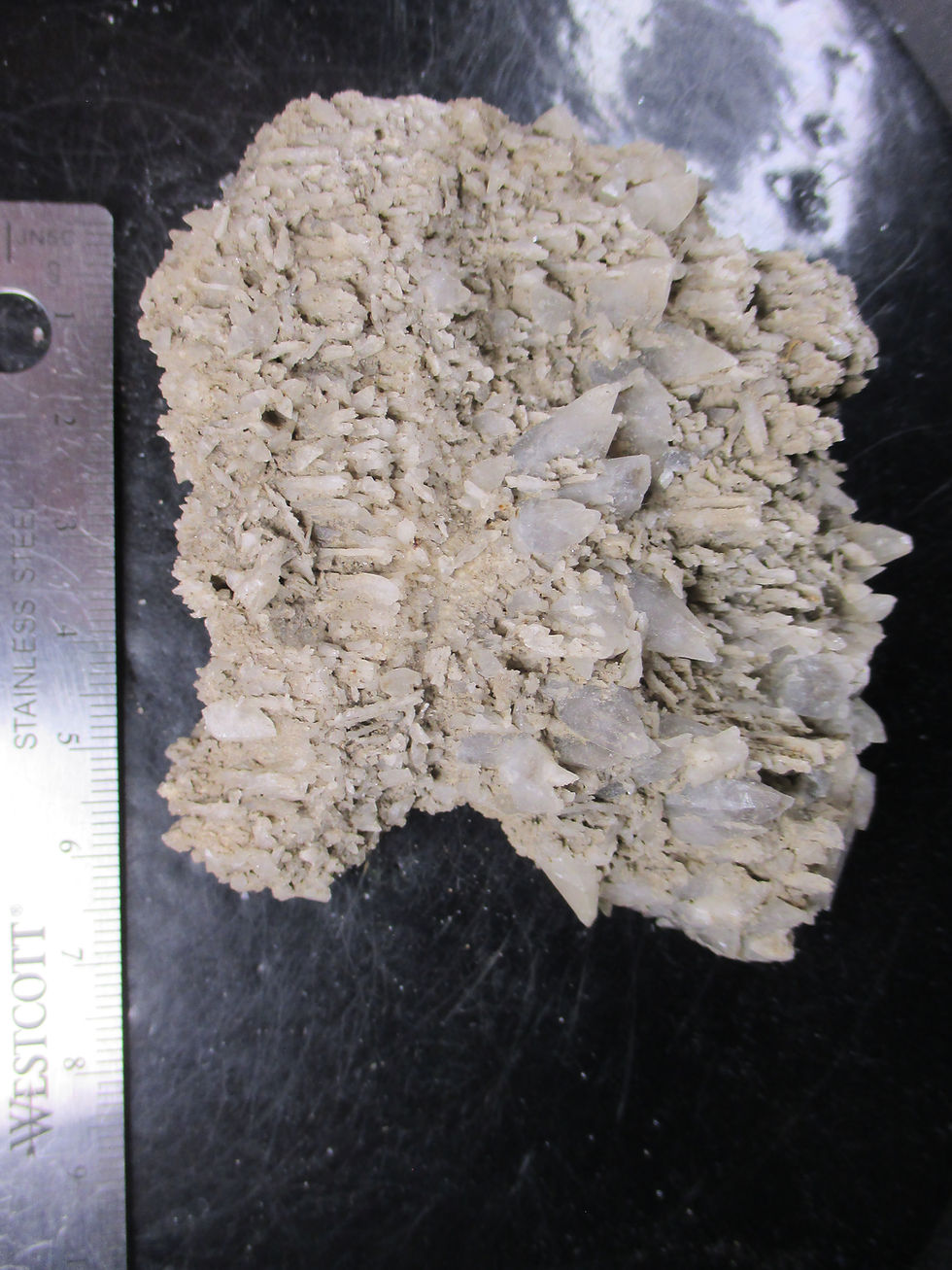 Miniature : Calcite "dents de chien", Cap-Diamant, Québec