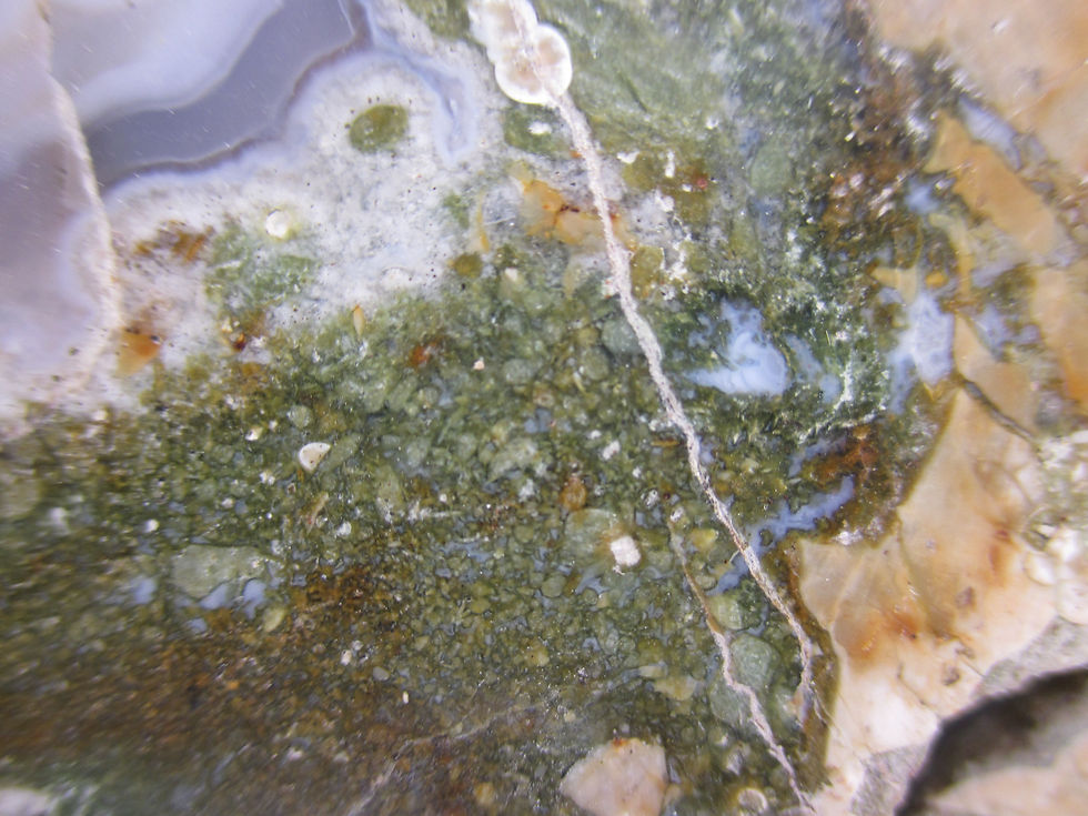 Miniature : Agates (paire polie), Mont Tuzo, Gaspésie, Québec