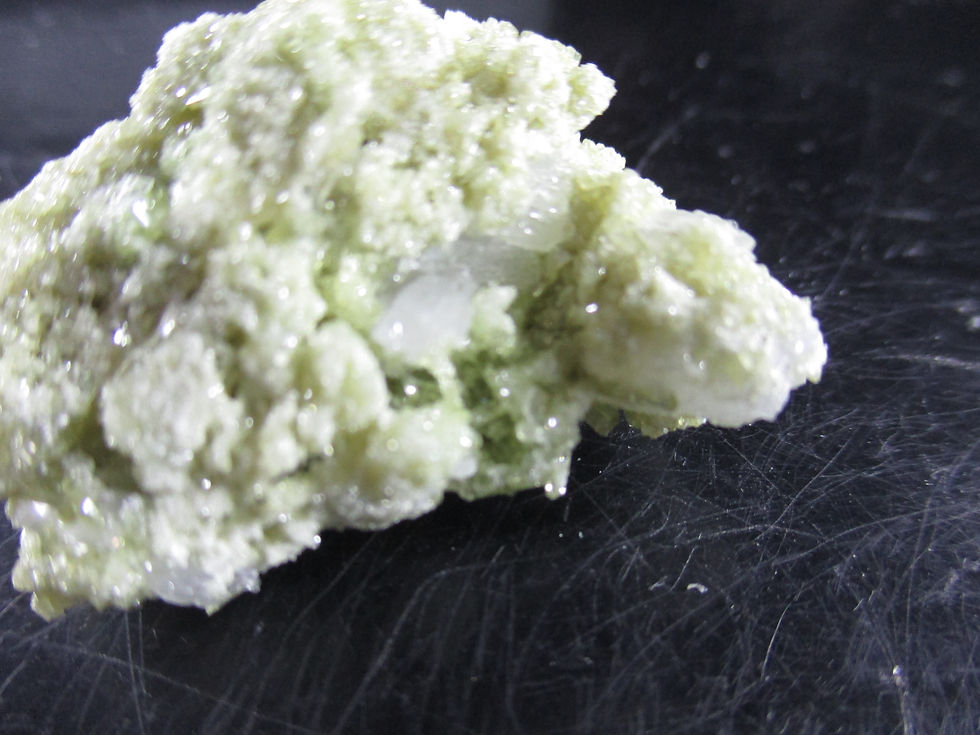 Miniature : Vesuvianite, Mine Jeffrey, Asbestos